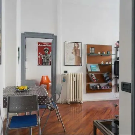 The Eclectic Flat Апартаменты